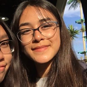 Meet your Posher, Priscilla